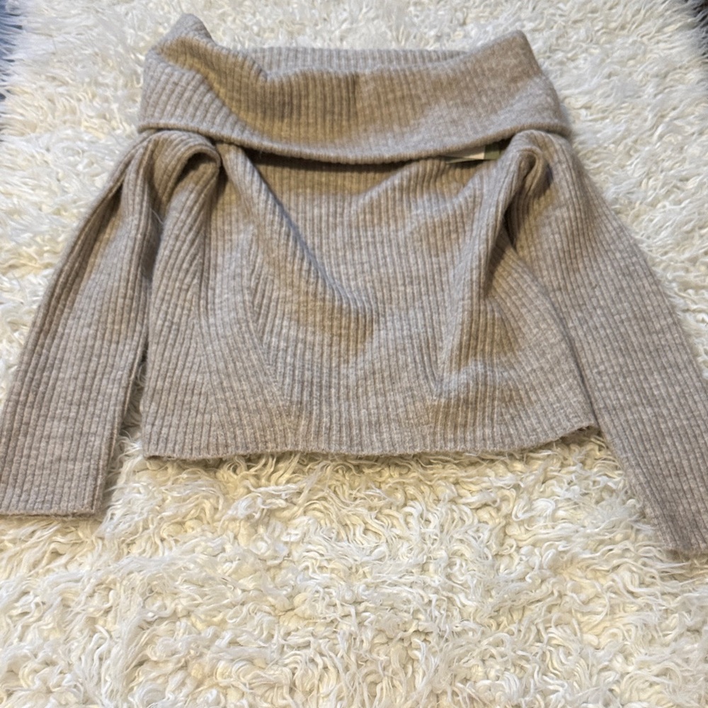 Cozy Off-Shoulder Sweater in Oatmeal